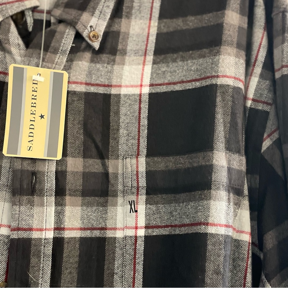 Black plaid button down Saddlebred XL flannel shirt. - Picture 4 of 4
